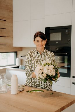 ‎Grid fotek na celou šířku s nepravidelnými fotkami