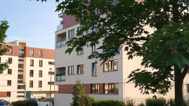 Analýza: Jak trh loni zatočil s cenami bytů