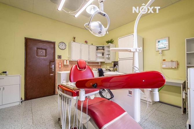 Pronájem komerčních prostor ordinace 33 m², Bohumila Kouby, Kladno-Švermov
