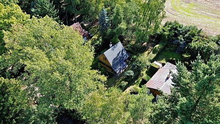 Prodej domu chata 60 m² pozemek 458 m², U Velkého rybníka, Jesenice