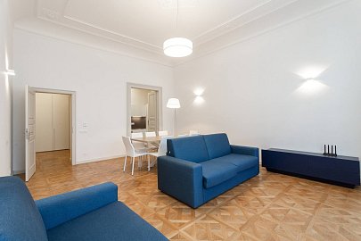 Pronájem bytu 3+1 93 m², Bolzanova, Praha-Nové Město