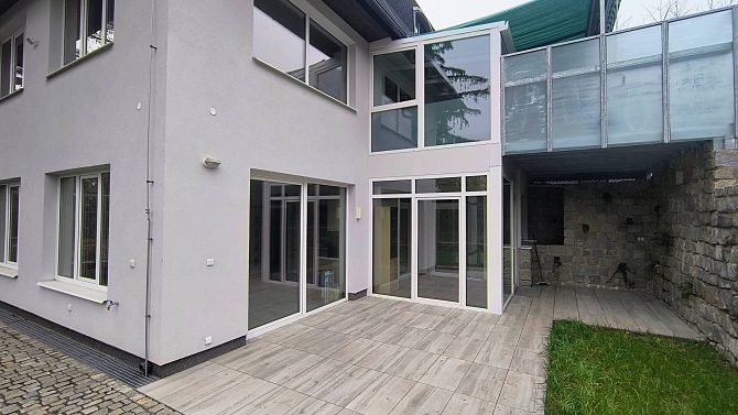 Pronájem bytu 1+kk 28 m², Na Baních, Praha-Zbraslav