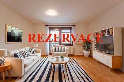 Prodej bytu 1+kk 30 m², Švehlova, Praha-Hostivař