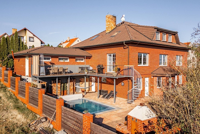 Prodej domu rodinný 348 m² pozemek 943 m², Krátká, Mšec