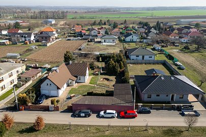 Prodej pozemku bydlení pozemek 1494 m², Zálezlice