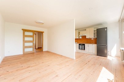 Pronájem bytu 3+1 69 m², U Hvězdy, Kladno-Kročehlavy