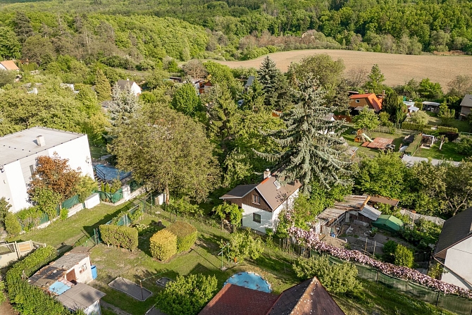 Prodej domu chata 36 m² pozemek 269 m², Na Vysokém, Kladno-Dubí