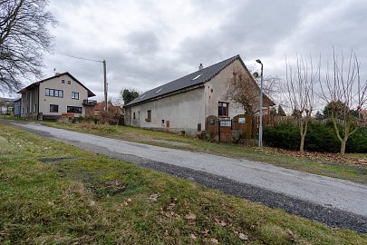 Prodej domu rodinný 304 m² pozemek 468 m², Běleč