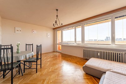 Prodej bytu 3+1 69 m², Pod dálnicí, Praha-Michle