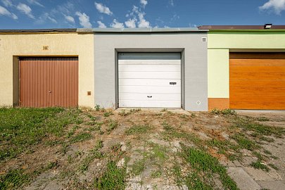 Prodej prostor garáž 22 m², Švermova, Stochov