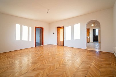 Pronájem bytu 3+1 112 m², Strouhalova, Kladno