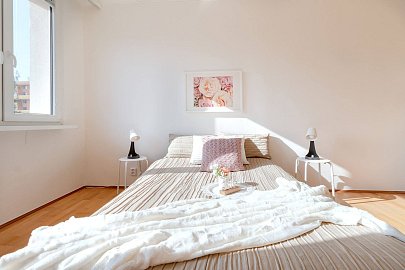 Pronájem bytu 2+1 52 m², Anglická, Kladno-Kročehlavy