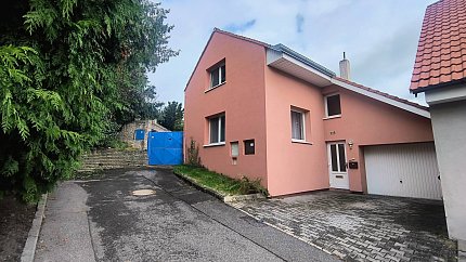 Pronájem domu rodinný 138 m² pozemek 330 m², Na Dunderce, Kladno-Švermov